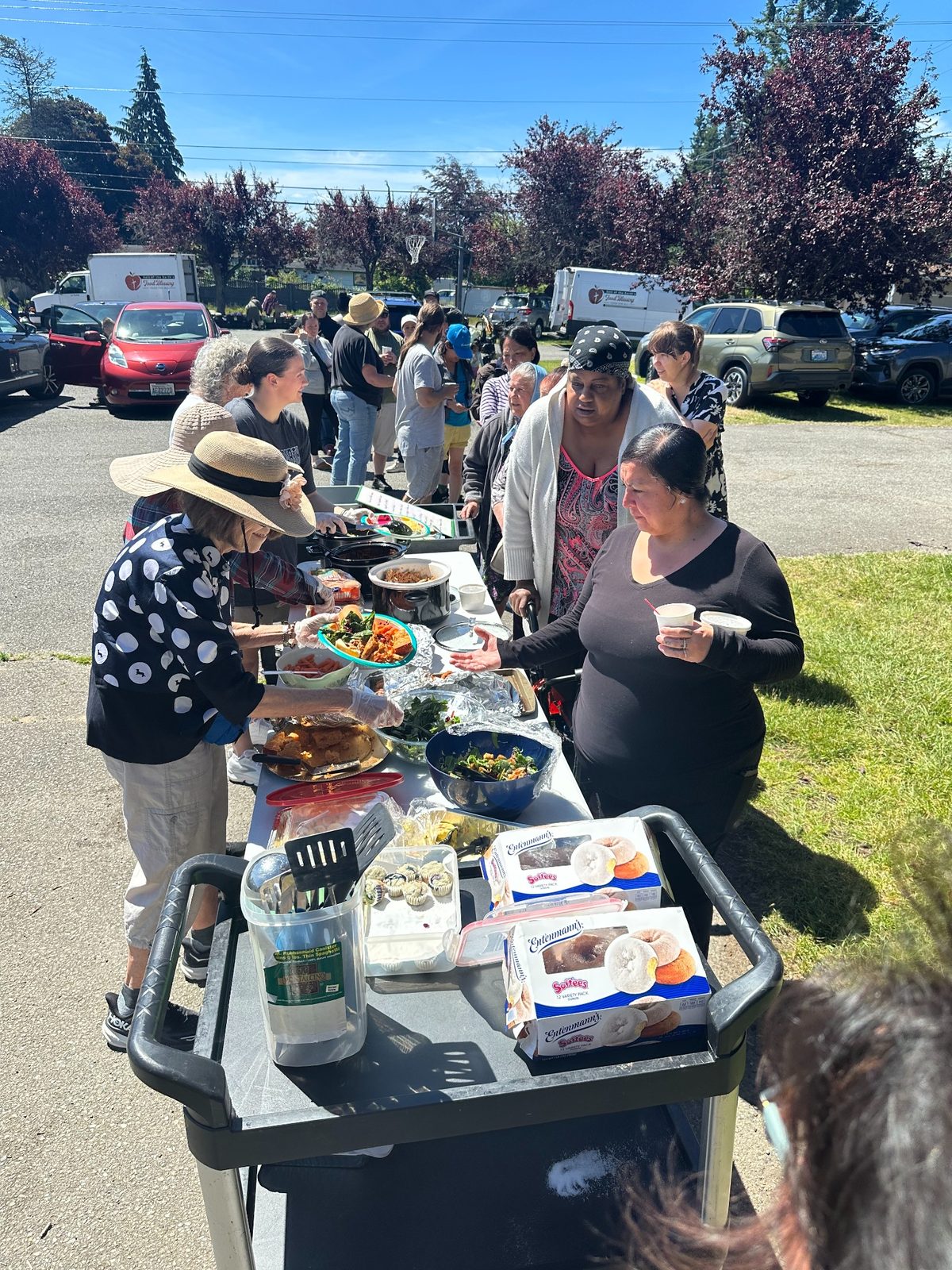 Prepared food and lunch table at the Everett Zion Lutheran distribution